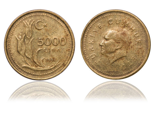 istock Coin 5 000 lira. Turkey 972052650