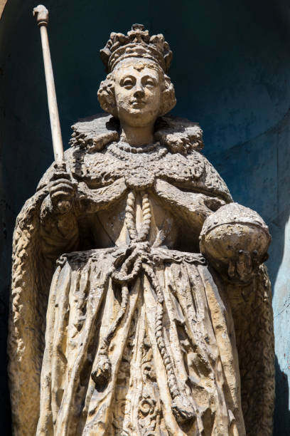 Queen Elizabeth I Statue in London, UK A statue of Queen Elizabeth I, located on Fleet Street in the City of London, UK.  It is the only known statue of her to have been sculpted during her lifetime. elizabeth i of england photos stock pictures, royalty-free photos & images