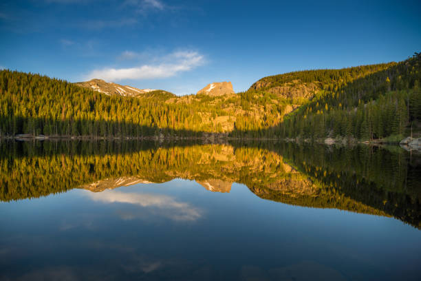 istock Sunrise on the lake 972489478