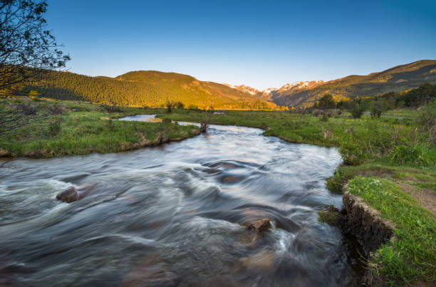 모 레인 파크와 큰 톰슨 - big thompson river 뉴스 사진 이미지