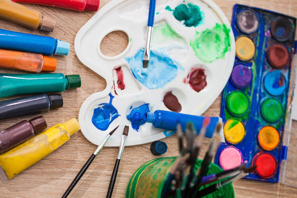 istock Art Supplies 972548156