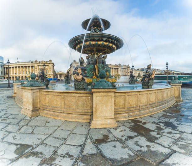 istock Paris, France 972600164