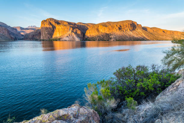 lago canyon - hiking sonoran desert arizona desert foto e immagini stock