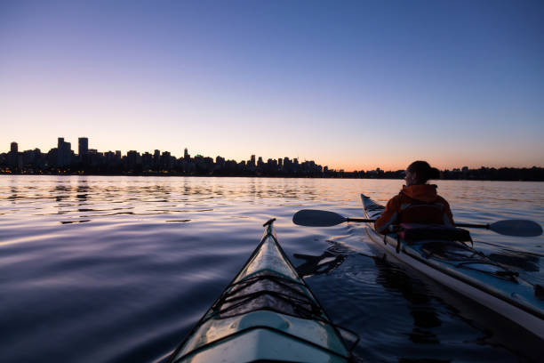 istock Morning Kayaking in Vancouver 972839524