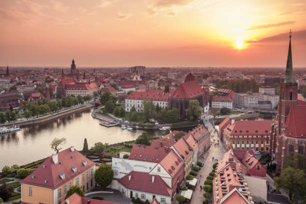 istock Aerial city 972869572