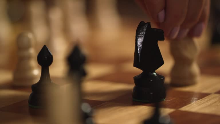 Illustrator Tutorial: A Knight Chess Piece