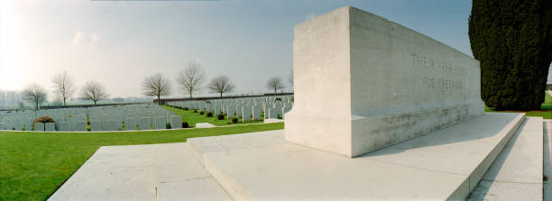 militärische friedhof - flanders war grave war memorial stock-fotos und bilder