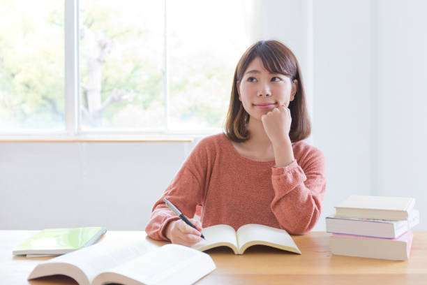 istock A woman who studies 973213470