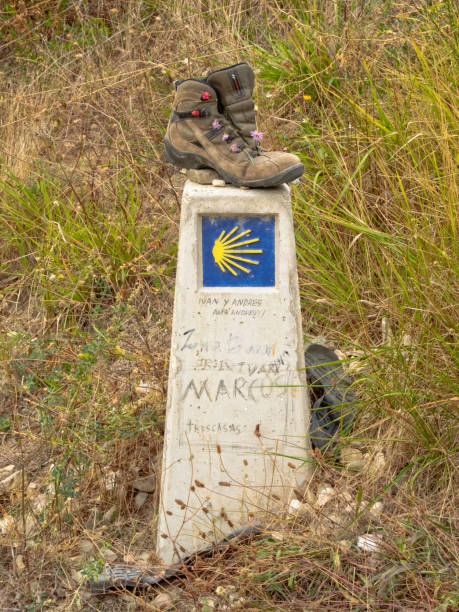 istock Waymark - Camino de Santiago 973216118