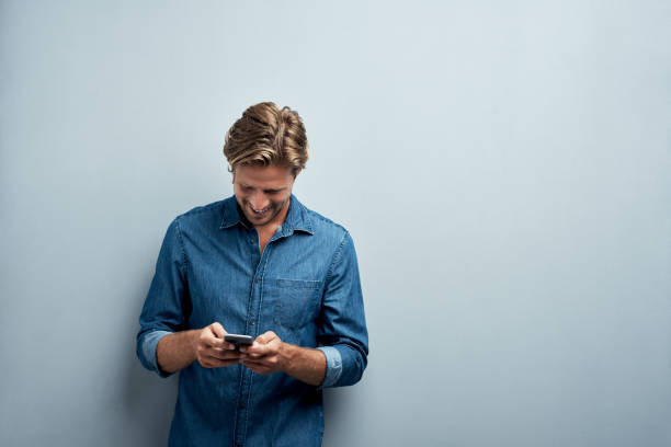 istock He makes staying in touch a habit 973285078