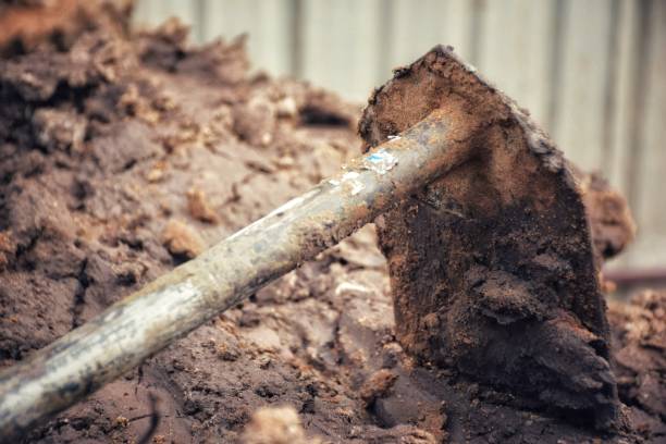 istock Close up Shovel 973330004