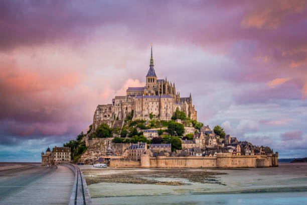 istock Le Mont Saint-Michel AT SUNRISE 973457480