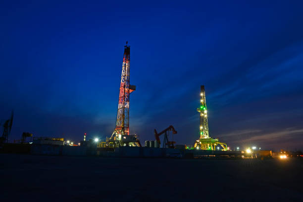 istock Oil drilling rig 973547786