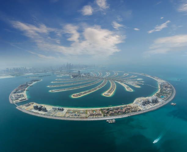 дубай пальмовый искусственный остров от гидроплана - dubai skyline united arab emirates finance стоковые фото и изображения
