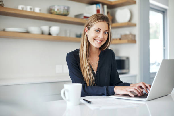 istock My bills are paid on time every time 973890904