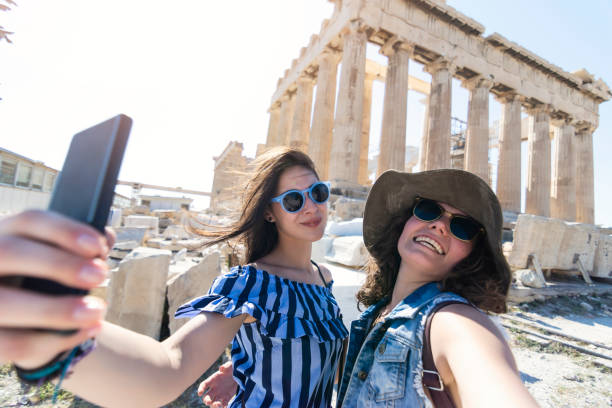 istock Best friends in vacation 973894588