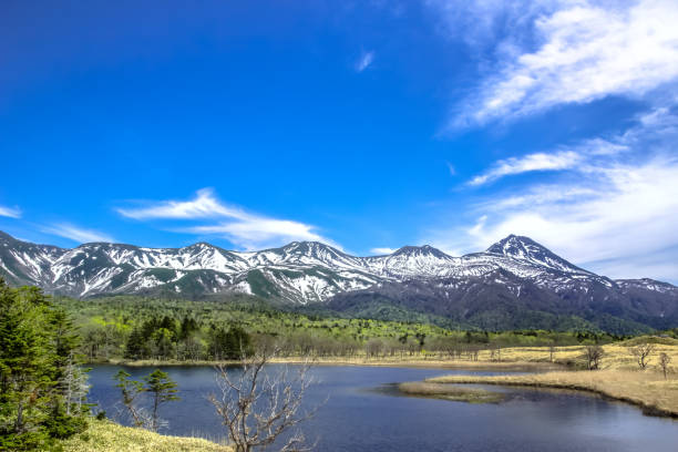 istock Shiretoko goko lakes 973895374