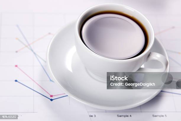 컵 커피 걸쳐 강력한 비즈니스 다이어그램 0명에 대한 스톡 사진 및 기타 이미지 - 0명, 개념, 검은색