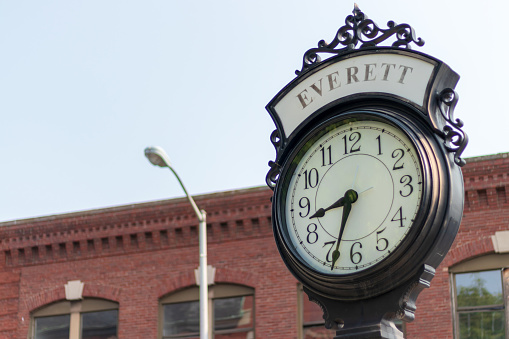Clock on Broadway street at Everett Massachusetts working good with official time of U.S.