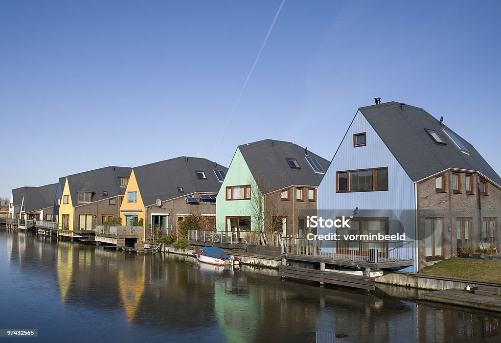 Coloridas casas - Foto de stock de Almere libre de derechos