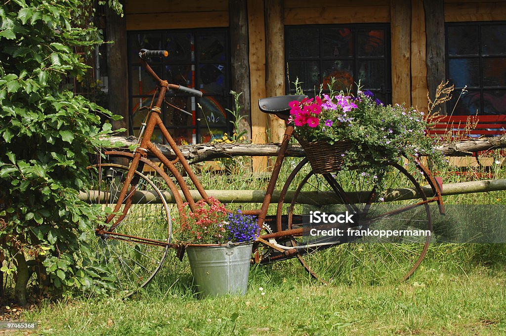 De bicicleta - Foto de stock de Antigo royalty-free