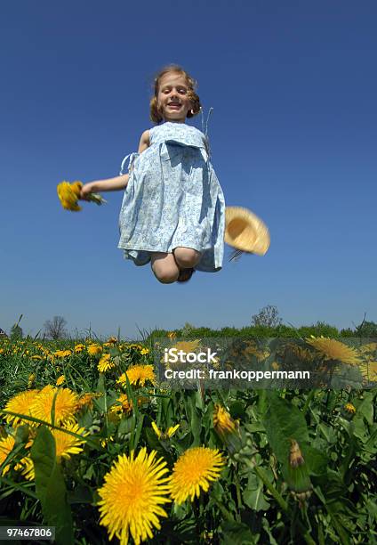 Infância - Fotografias de stock e mais imagens de Adolescente - Adolescente, Adolescência, Alegria