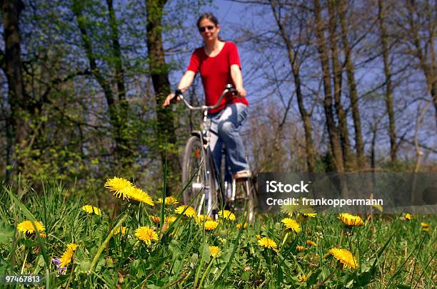 Fahrradtour Stockfoto und mehr Bilder von Aktivitäten und Sport - Aktivitäten und Sport, Blume, Entspannungsübung