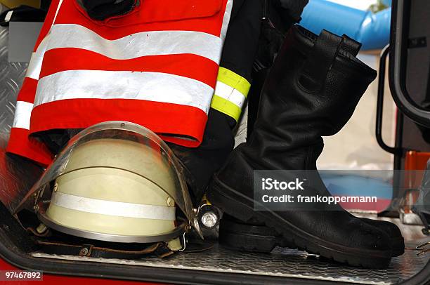 Feuerwehr Department Stockfoto und mehr Bilder von Achtung Gefahrenzone - Achtung Gefahrenzone, Anzug, Arbeiten