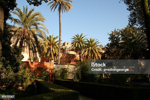 Сады Алькасар Севилья — стоковые фотографии и другие картинки Royal Alcazar Gardens - Royal Alcazar Gardens, Архитектура, Без людей