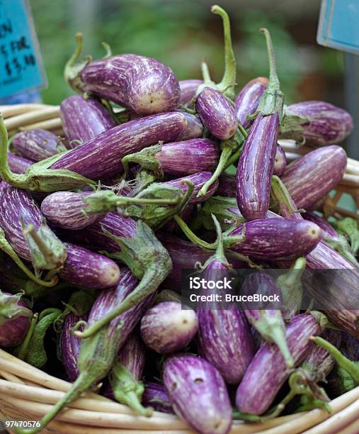 Asiatische Eggplants Stockfoto und mehr Bilder von Aubergine - Aubergine, Bauernmarkt, Farbbild