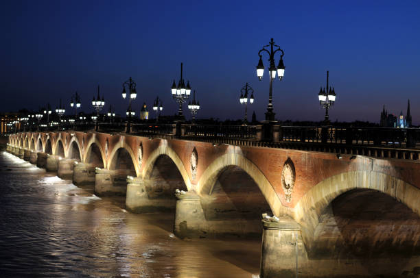 istock The Pont de Pierre de nuit in Bordeaux 974750784