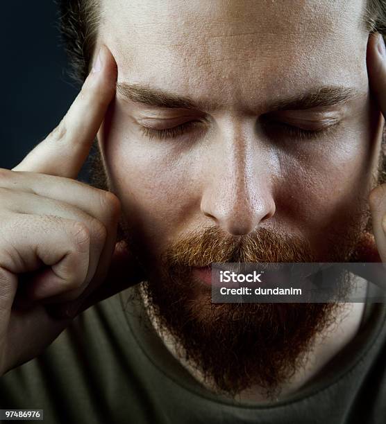 Foto de Meditação Conceito De Rosto De Homem Tranquilo E Sereno e mais fotos de stock de Adulto