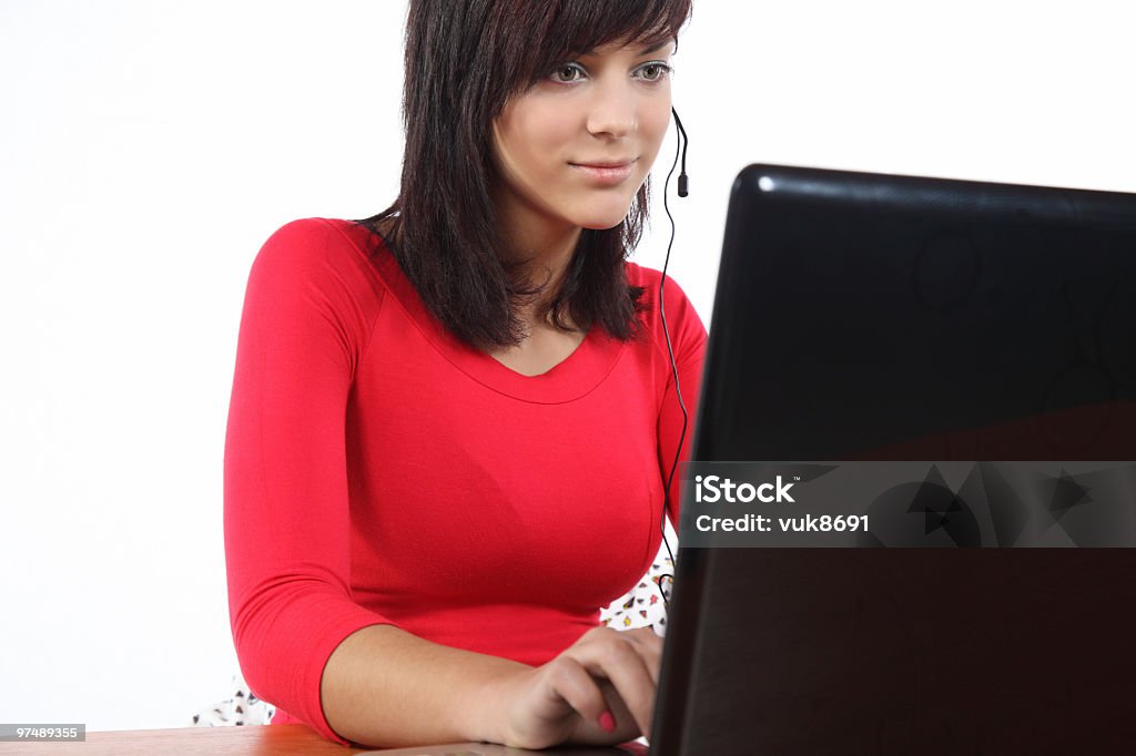 Belle femme travaillant dans le bureau - Photo de Adulte libre de droits