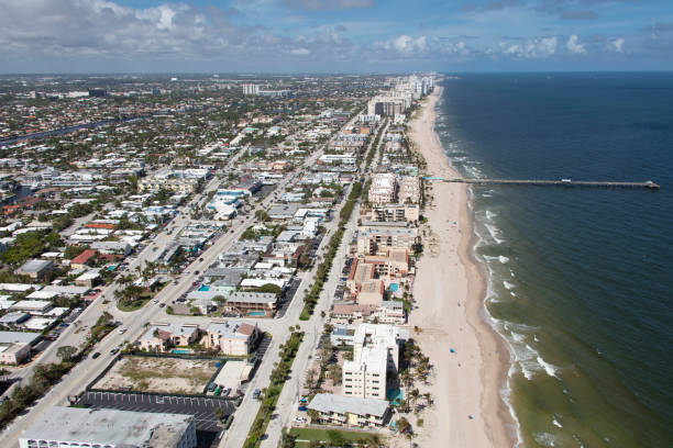 istock living in Florida 974895870