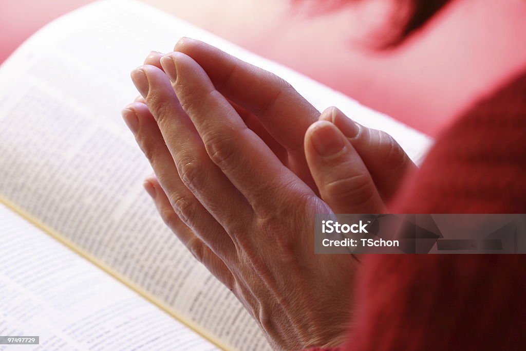 Mãos de oração - Foto de stock de Dobrar royalty-free