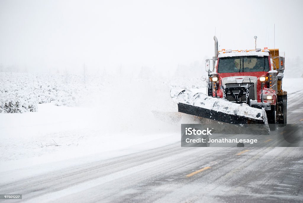 Camion snow removal Charrue tempête de neige spreader de tempête - Photo de Chasse-neige libre de droits