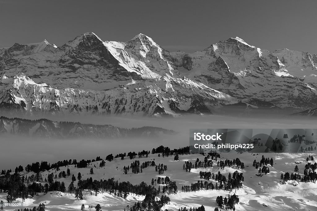 Mönch & Jungfrau e Eiger - Foto de stock de Monte Eiger royalty-free