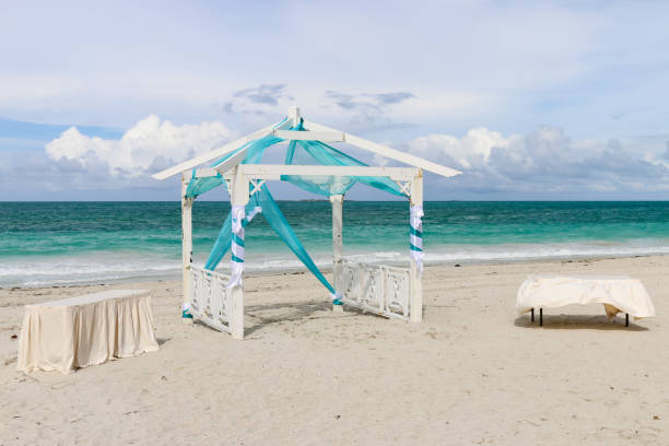 istock Wedding gazebo on the beach, Cuba, Varadero 975218580