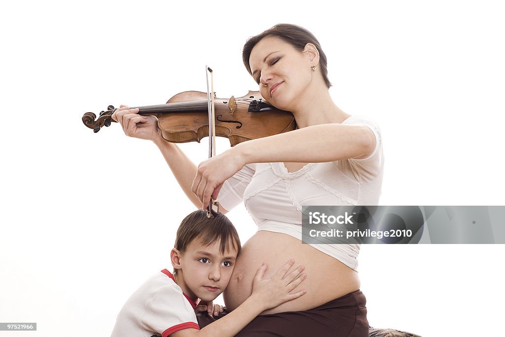 Donna e figlio di un violino - Foto stock royalty-free di Bambino