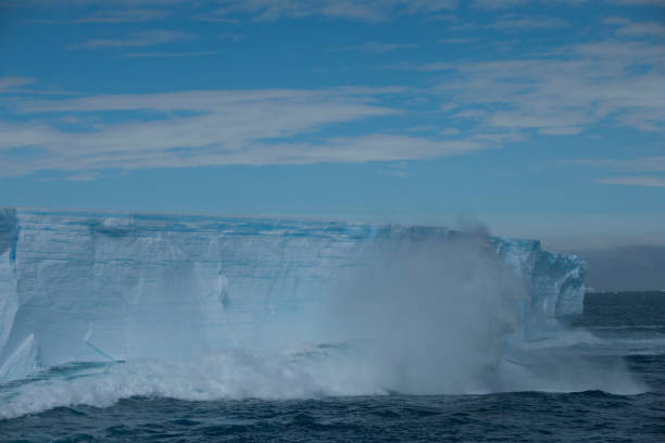 istock Antartica and the beautiful water 975241104