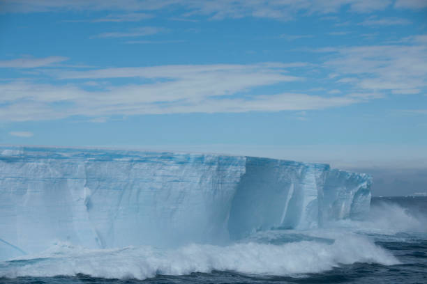 istock Antartica and the beautiful water 975241150
