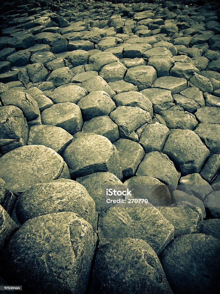 Hexagonal formação rochosa do Giants Causeway - Foto de stock de Arranjo royalty-free