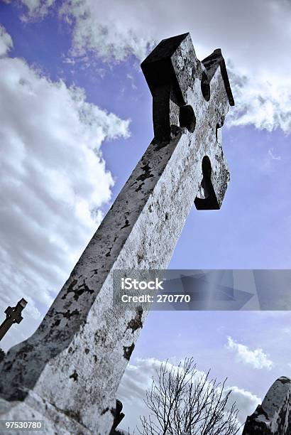 Irische Keltischeim Tipperary Cemetery Stockfoto und mehr Bilder von Auferstehung - Religion - Auferstehung - Religion, Farbbild, Fotografie