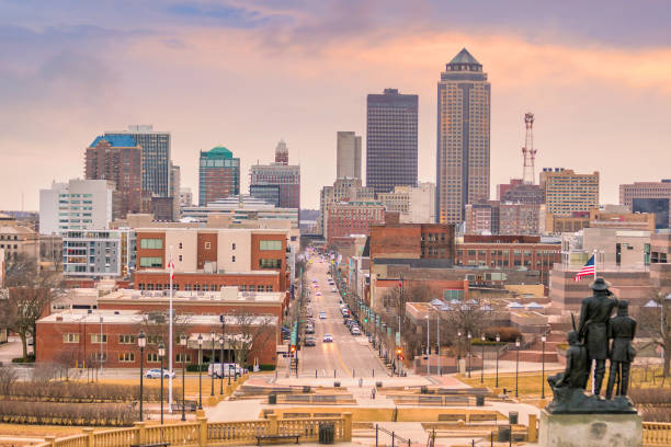 istock Des Moines Iowa skyline in USA 975467170