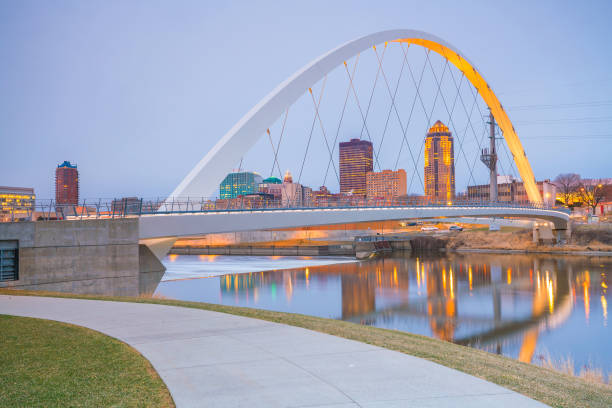 istock Des Moines Iowa skyline in USA 975467232