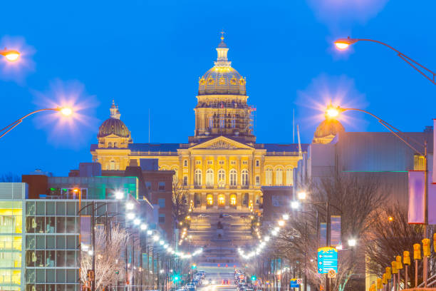 istock State Capitol in Des Moines, Iowa 975467256