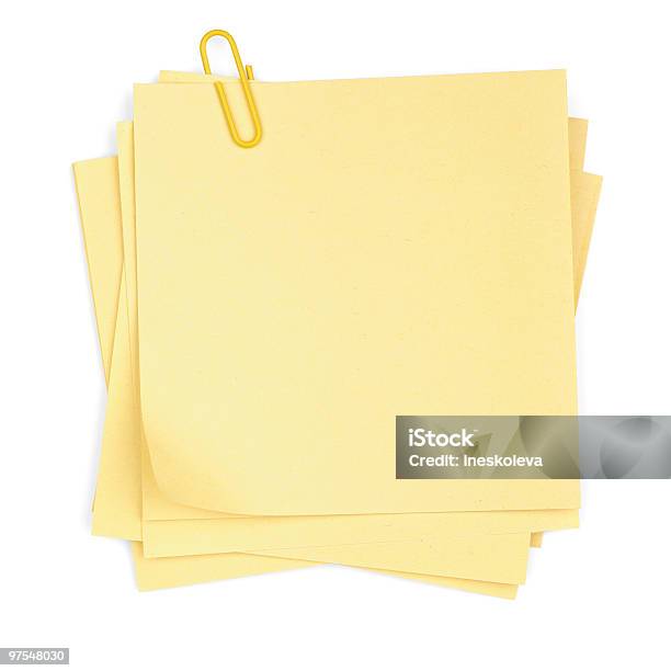 Foto de Pilha De Memorando Com Clipe De Papel e mais fotos de stock de Amarelo - Amarelo, Bloco de Recados, Caderno de Anotação