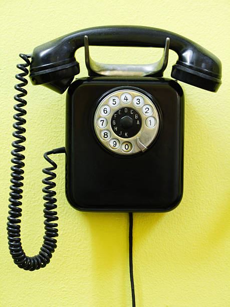 alte vintage telefon - 1930s style telephone 1940s style old stock-fotos und bilder