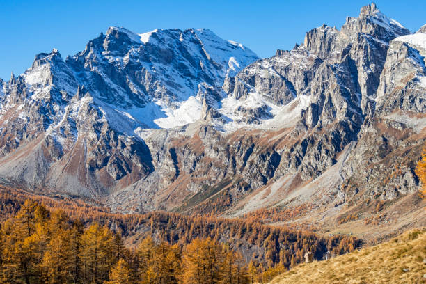istock Autumn in the alps 975652148