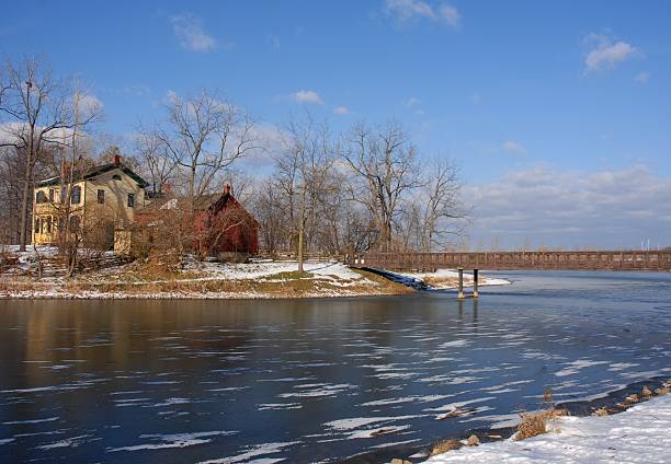istock Winter at the lake 97581602